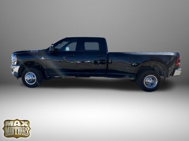 new 2024 Ram 3500 car, priced at $68,715