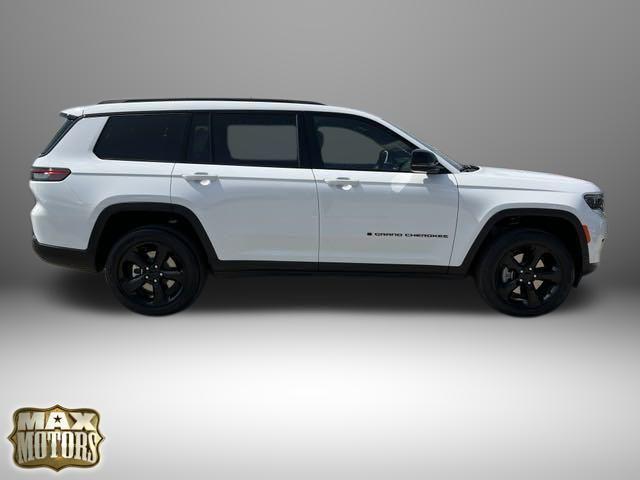 new 2024 Jeep Grand Cherokee L car, priced at $49,914