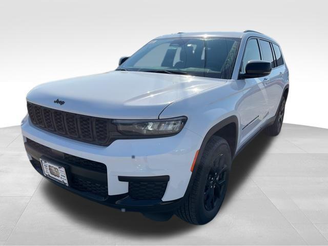 new 2024 Jeep Grand Cherokee L car, priced at $43,992