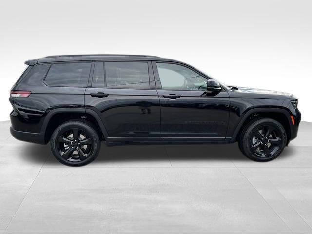 new 2024 Jeep Grand Cherokee L car, priced at $52,914