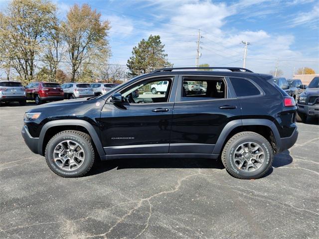 new 2022 Jeep Cherokee car, priced at $29,988
