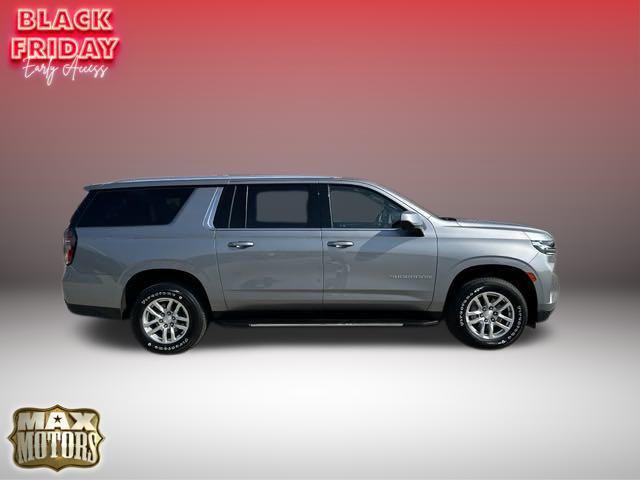 used 2023 Chevrolet Suburban car, priced at $44,374