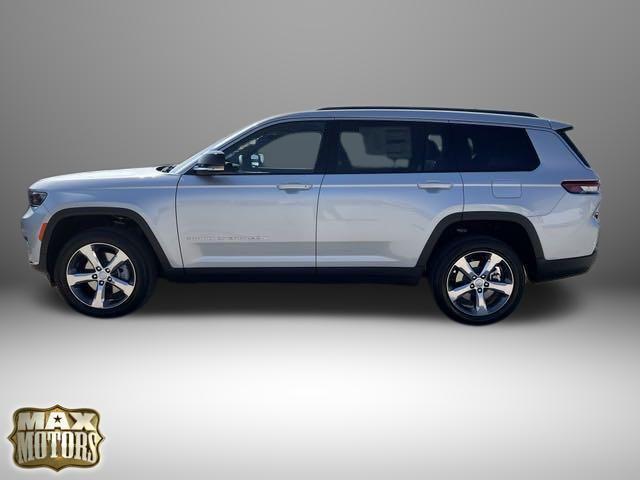 new 2024 Jeep Grand Cherokee L car, priced at $49,912