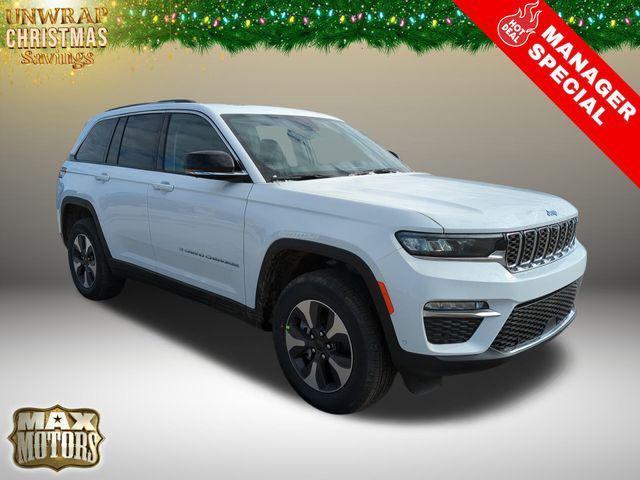 new 2022 Jeep Grand Cherokee 4xe car, priced at $40,941