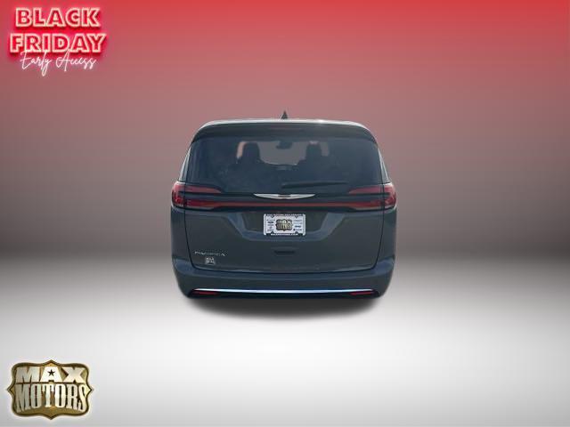 new 2024 Chrysler Pacifica car, priced at $40,289