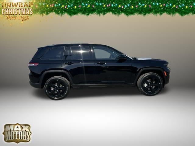 new 2025 Jeep Grand Cherokee car, priced at $53,488