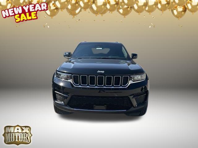 new 2025 Jeep Grand Cherokee car, priced at $42,914