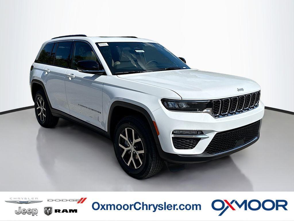 new 2025 Jeep Grand Cherokee car, priced at $42,415