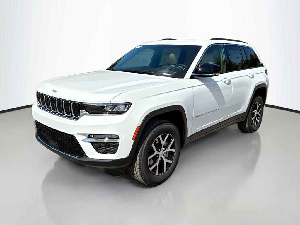 new 2025 Jeep Grand Cherokee car, priced at $42,415