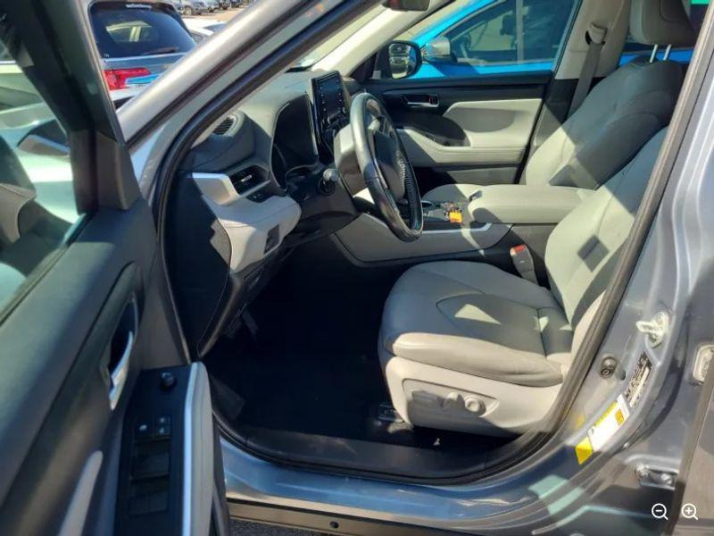 used 2020 Toyota Highlander Hybrid car, priced at $29,250