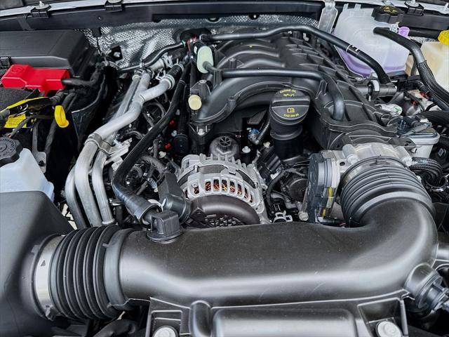 new 2025 Jeep Gladiator car, priced at $51,180