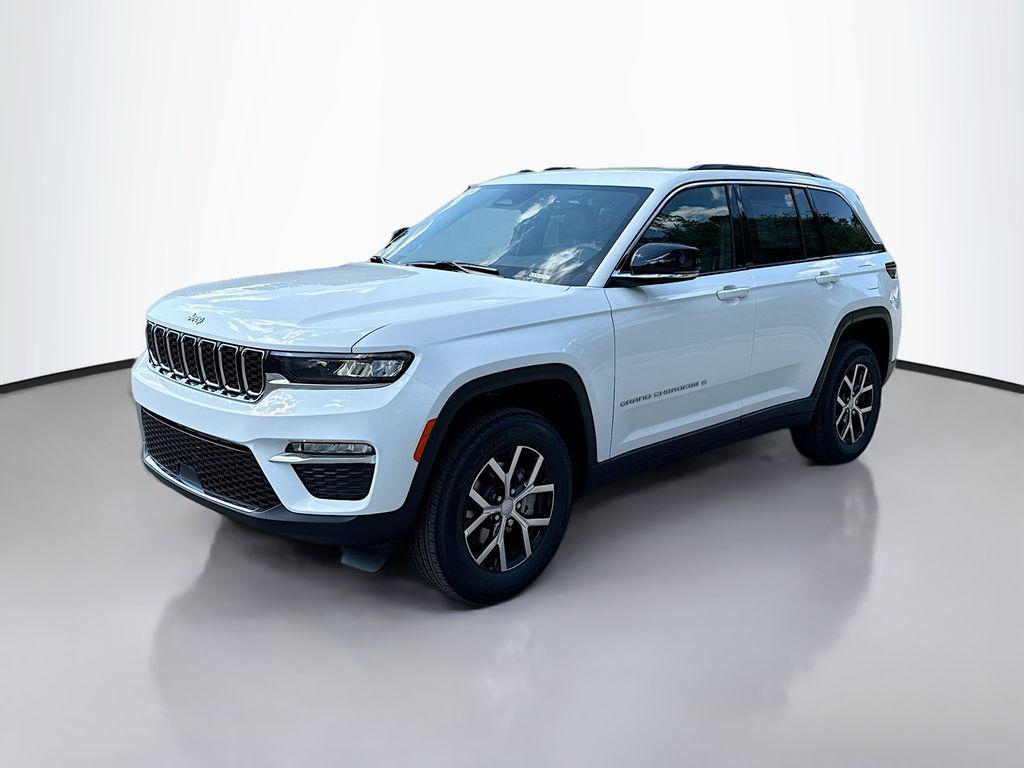 new 2025 Jeep Grand Cherokee car, priced at $39,900