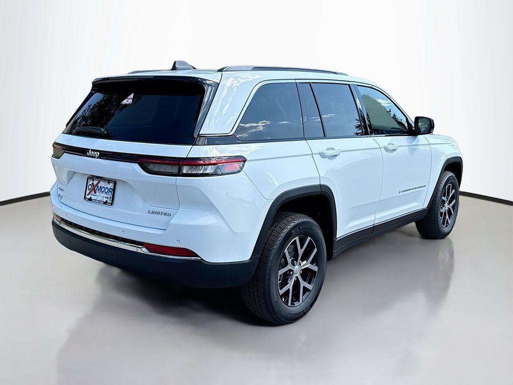 new 2025 Jeep Grand Cherokee car, priced at $39,900