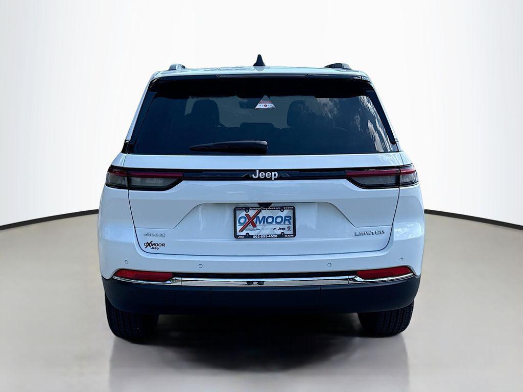 new 2025 Jeep Grand Cherokee car, priced at $39,900