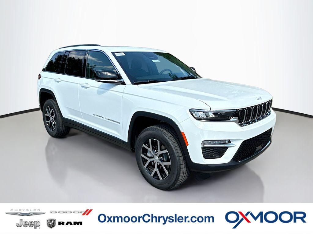 new 2025 Jeep Grand Cherokee car, priced at $39,900