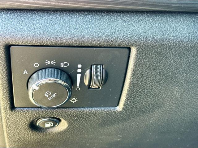 used 2022 Jeep Grand Cherokee car, priced at $31,750
