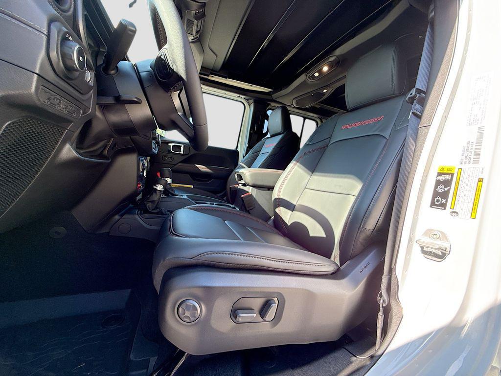new 2025 Jeep Wrangler car, priced at $65,660