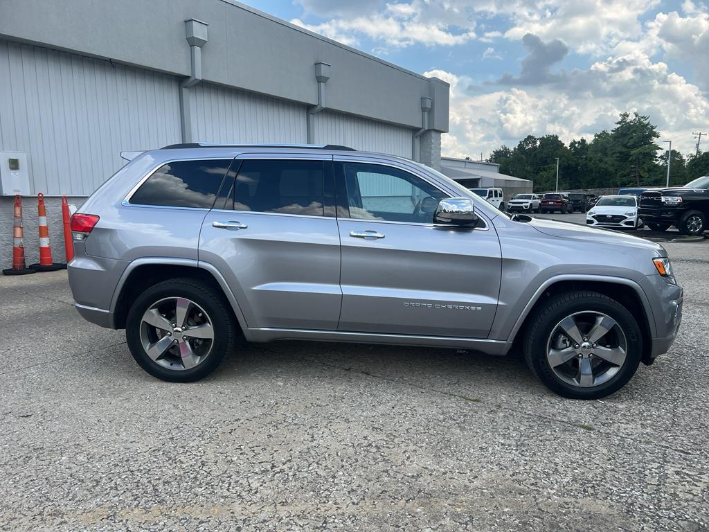 used 2015 Jeep Grand Cherokee car, priced at $10,500