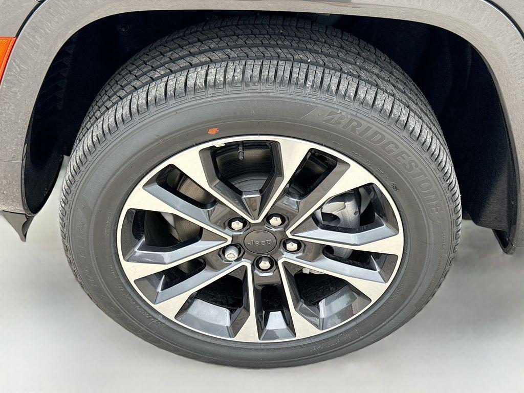 new 2025 Jeep Grand Cherokee L car, priced at $55,080