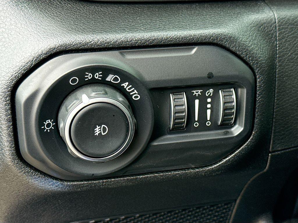 used 2020 Jeep Wrangler Unlimited car, priced at $31,250