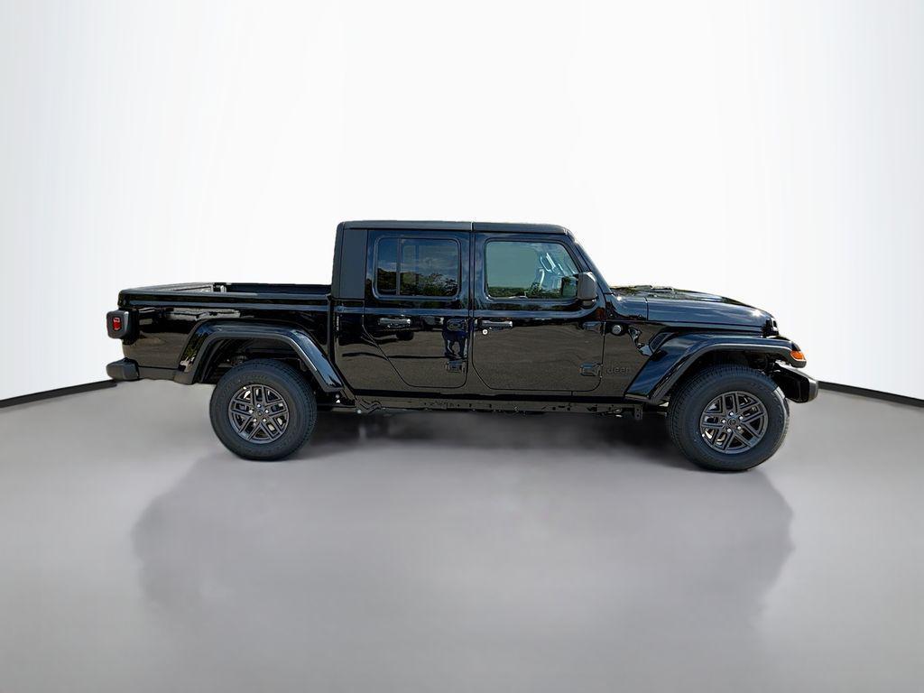 new 2025 Jeep Gladiator car, priced at $41,770