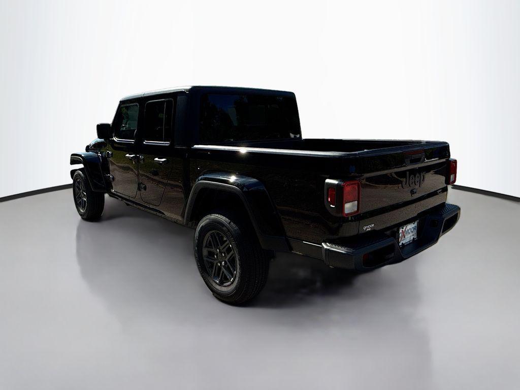 new 2025 Jeep Gladiator car, priced at $41,770