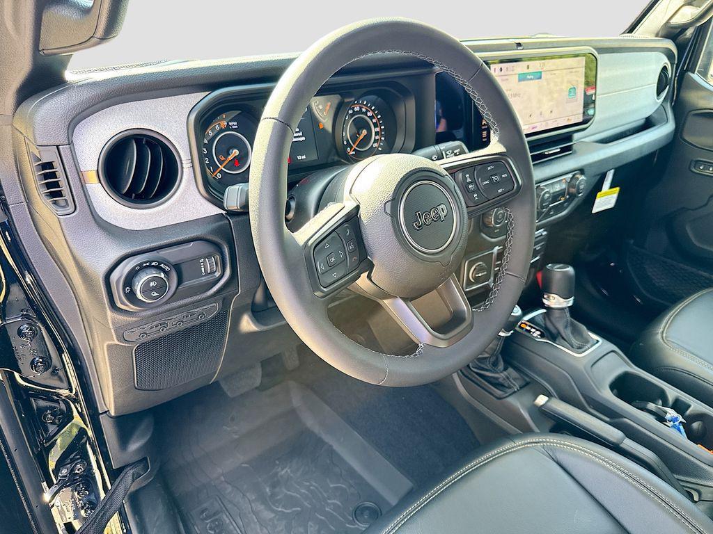 new 2025 Jeep Gladiator car, priced at $41,770