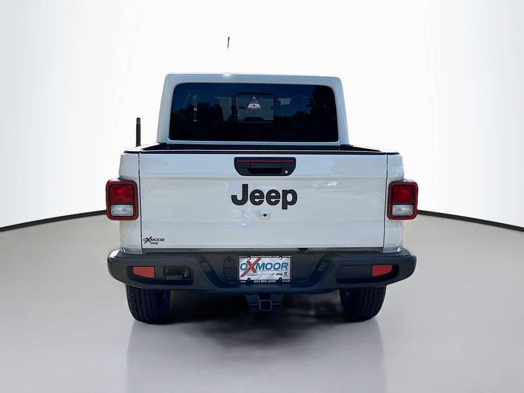 new 2025 Jeep Gladiator car, priced at $43,865