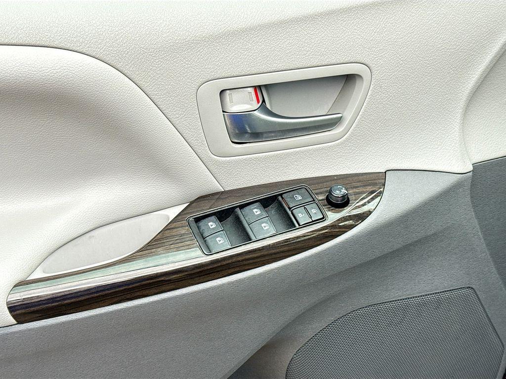 used 2020 Toyota Sienna car, priced at $25,750
