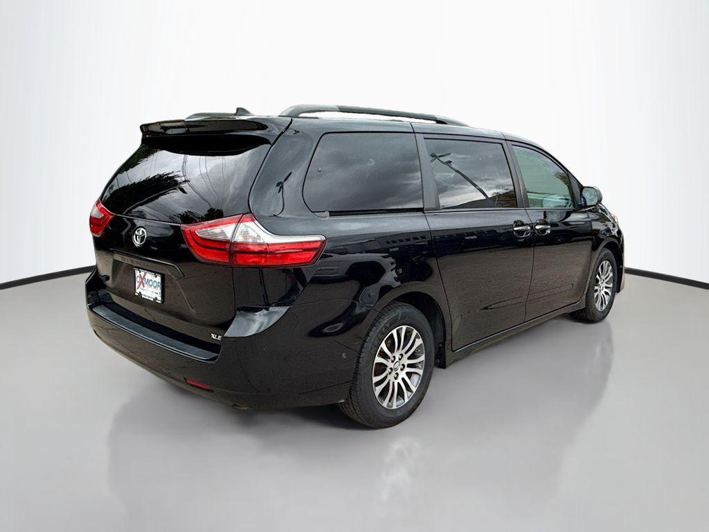 used 2020 Toyota Sienna car, priced at $25,750