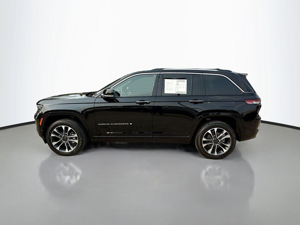 used 2022 Jeep Grand Cherokee car, priced at $37,000