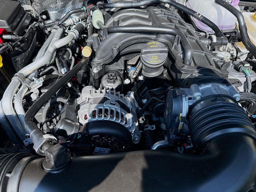 new 2025 Jeep Wrangler car, priced at $43,070