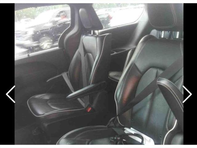 used 2021 Chrysler Pacifica Hybrid car, priced at $27,525