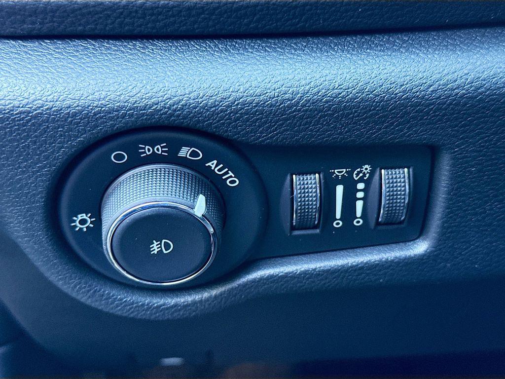 new 2026 Chrysler Pacifica car, priced at $49,020