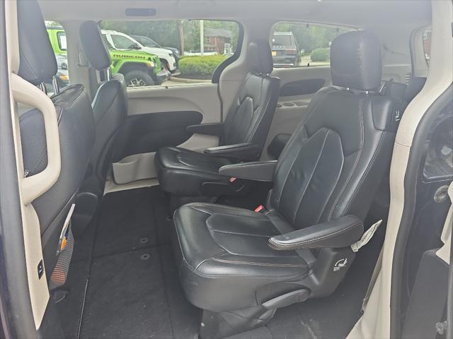 used 2017 Chrysler Pacifica car, priced at $11,500