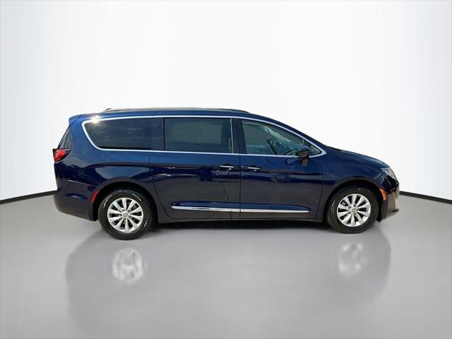 used 2017 Chrysler Pacifica car, priced at $10,995