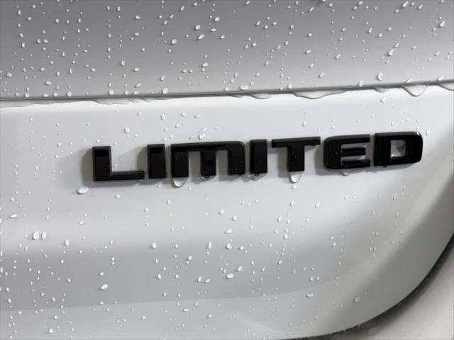 new 2025 Jeep Grand Cherokee L car, priced at $47,240