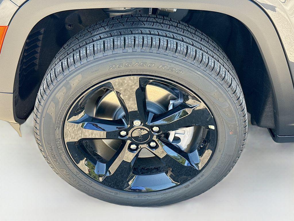 new 2025 Jeep Grand Cherokee L car, priced at $50,535