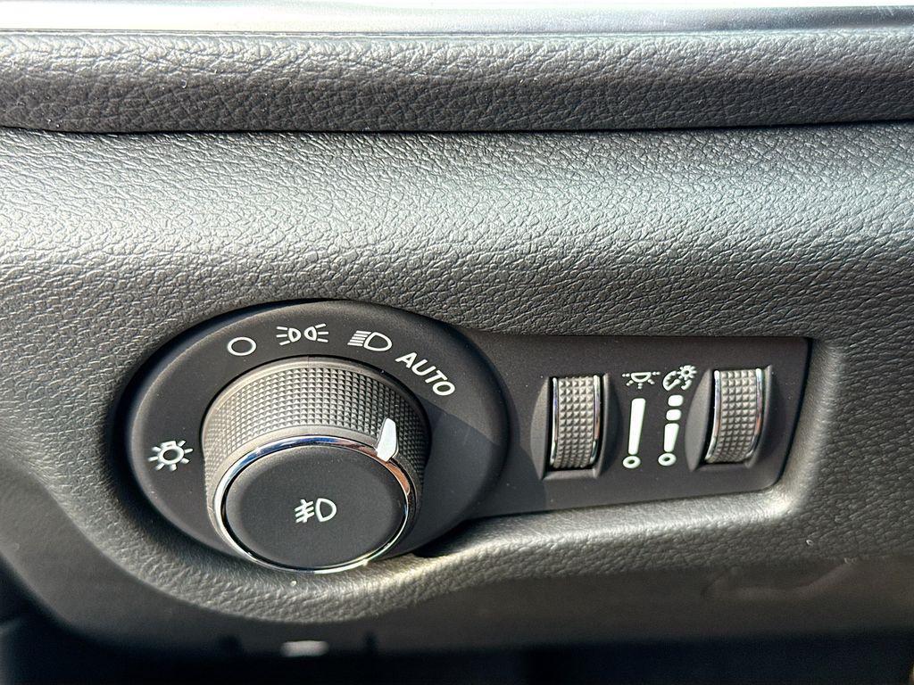 new 2026 Chrysler Pacifica car, priced at $54,325