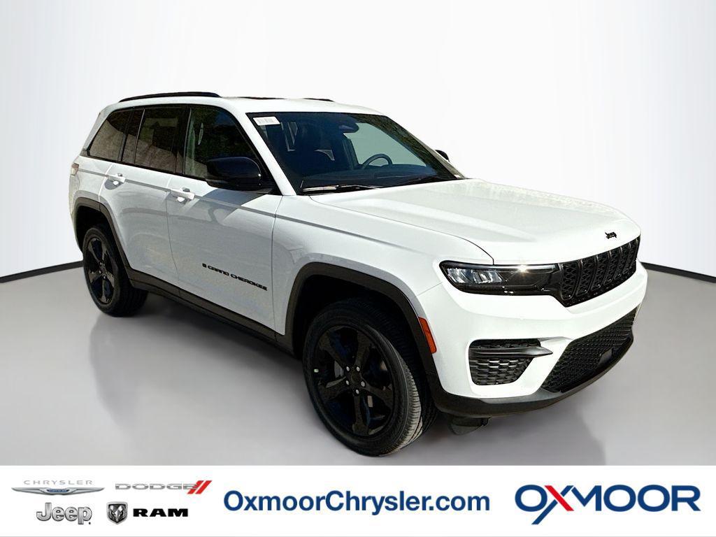 new 2025 Jeep Grand Cherokee car, priced at $41,280