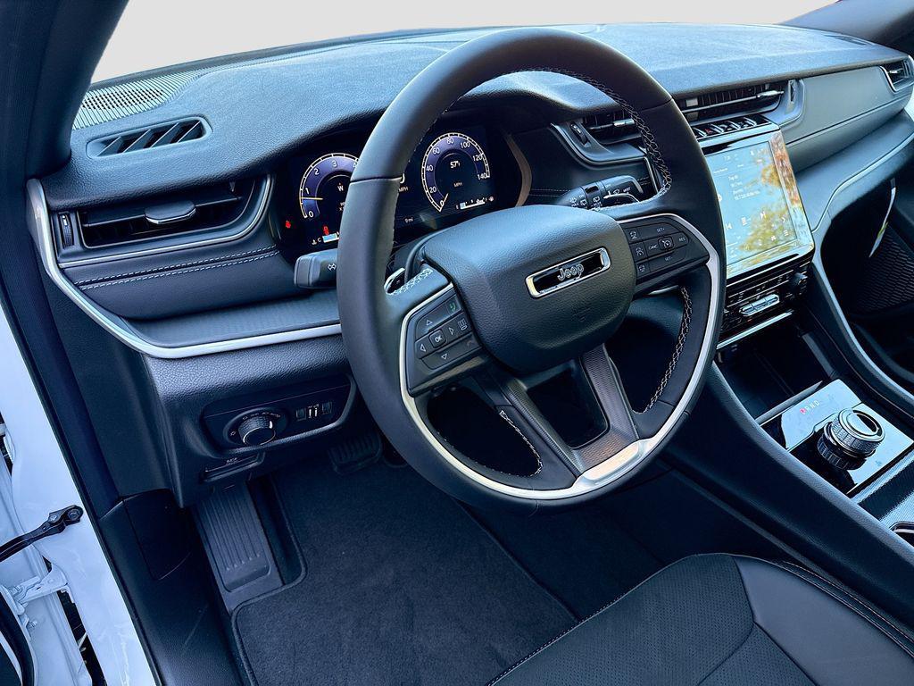 new 2025 Jeep Grand Cherokee L car, priced at $42,130