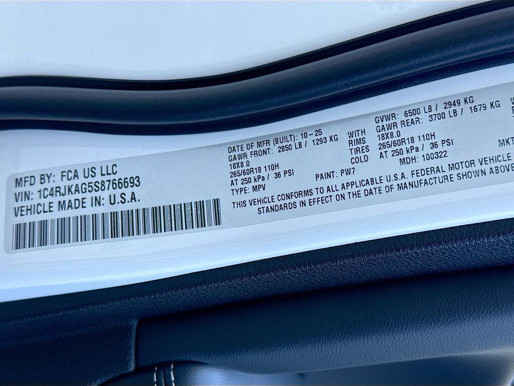 new 2025 Jeep Grand Cherokee L car, priced at $42,130