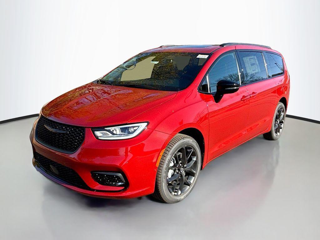 new 2026 Chrysler Pacifica car, priced at $51,510