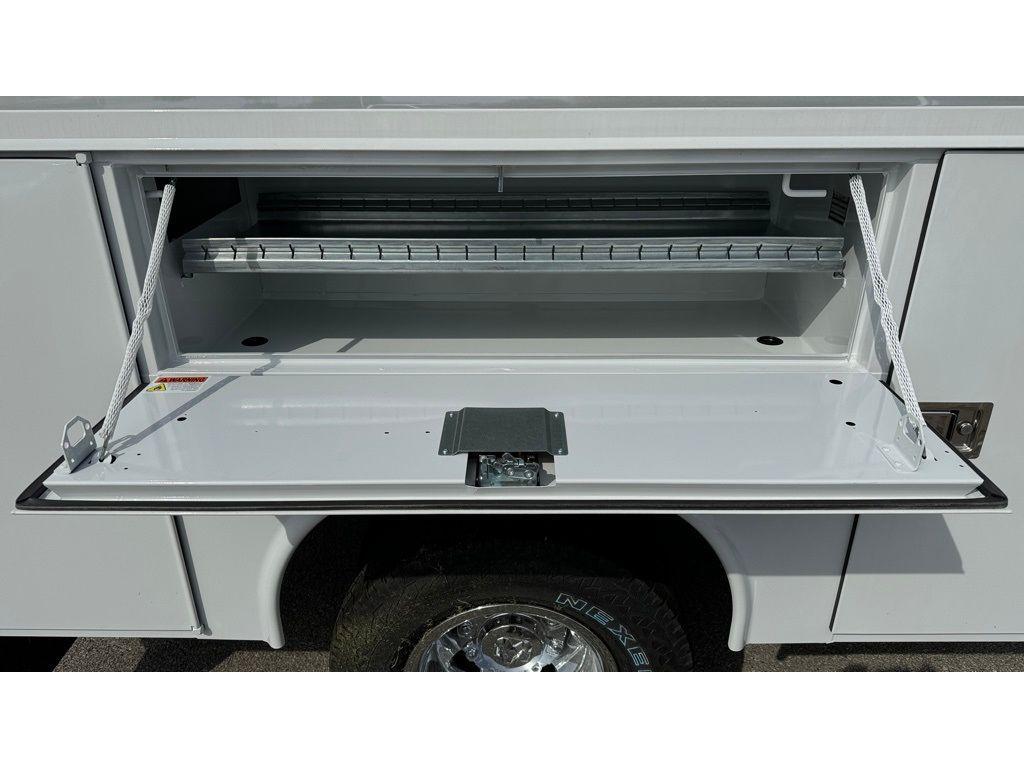 new 2024 Ram 3500 car, priced at $79,806