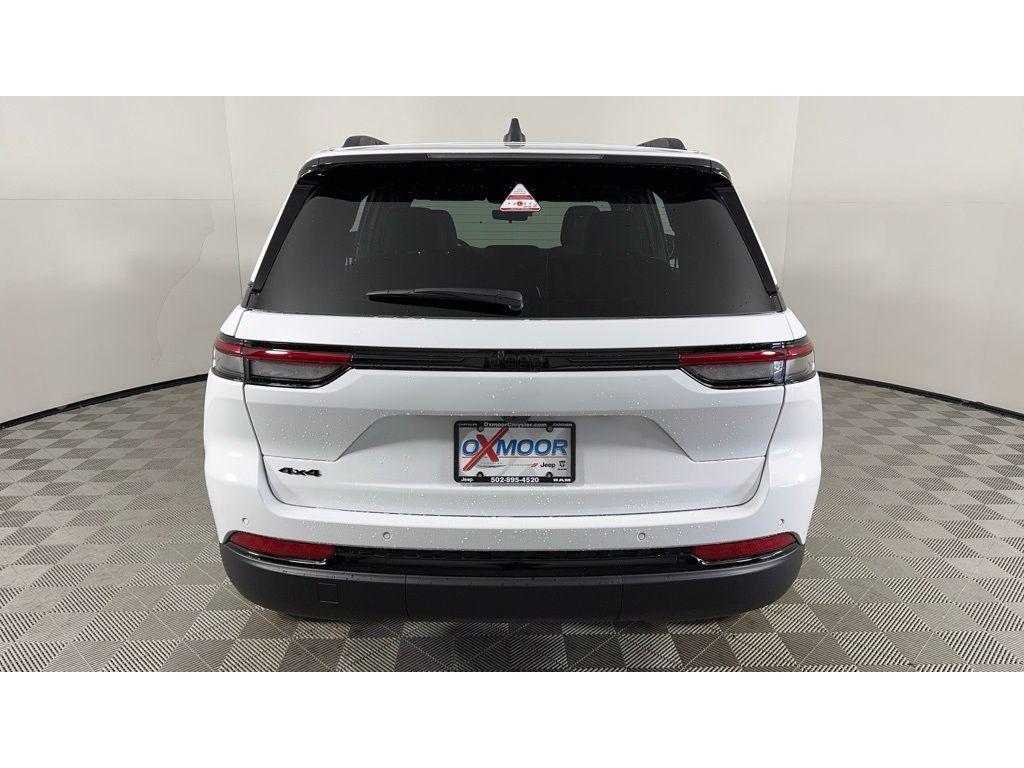 new 2025 Jeep Grand Cherokee car, priced at $36,935
