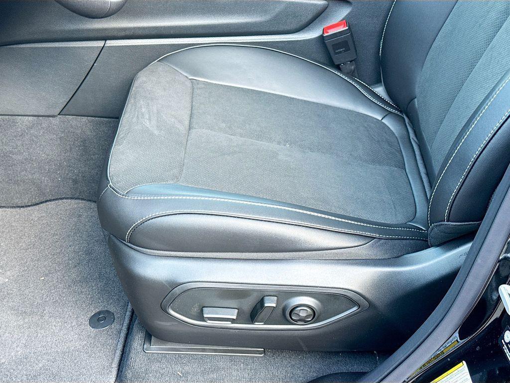 new 2025 Jeep Grand Cherokee L car, priced at $42,230