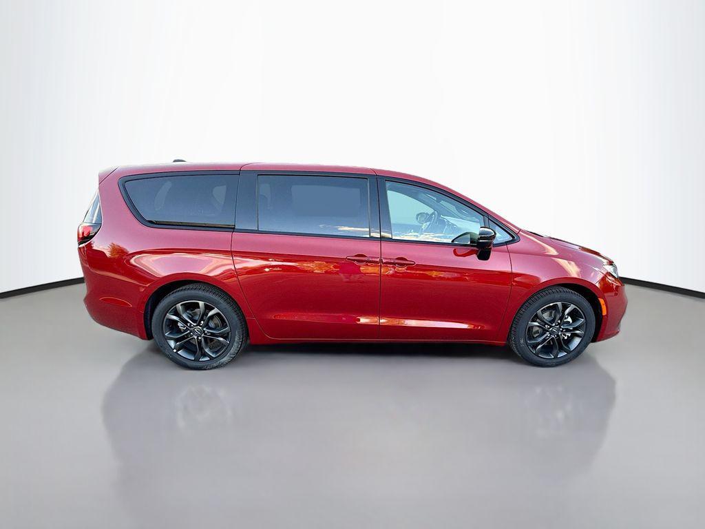 new 2026 Chrysler Pacifica car, priced at $44,150