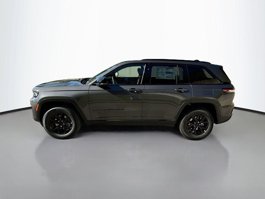new 2025 Jeep Grand Cherokee car, priced at $41,725