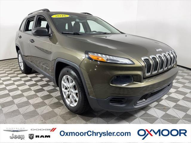 used 2016 Jeep Cherokee car, priced at $10,250