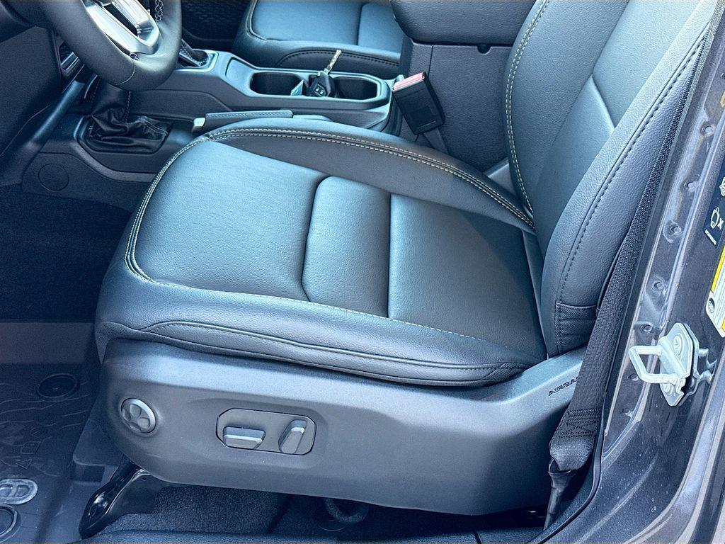 new 2025 Jeep Wrangler car, priced at $49,120